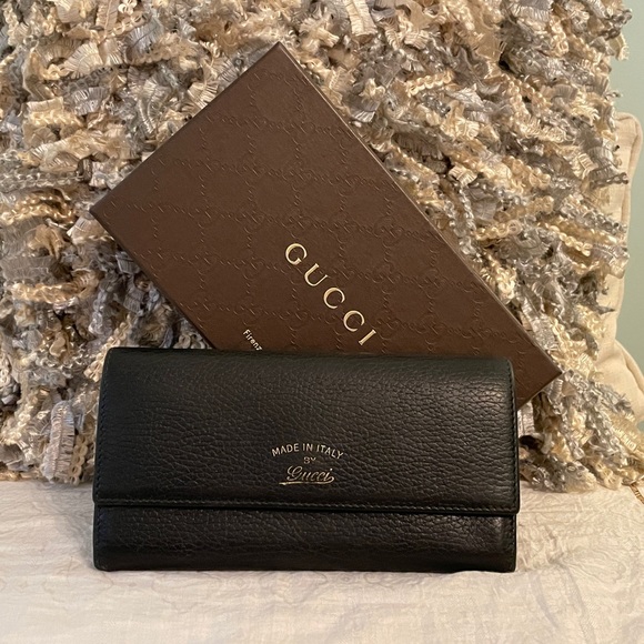 Gucci Handbags - Authentic GUCCI Wallet